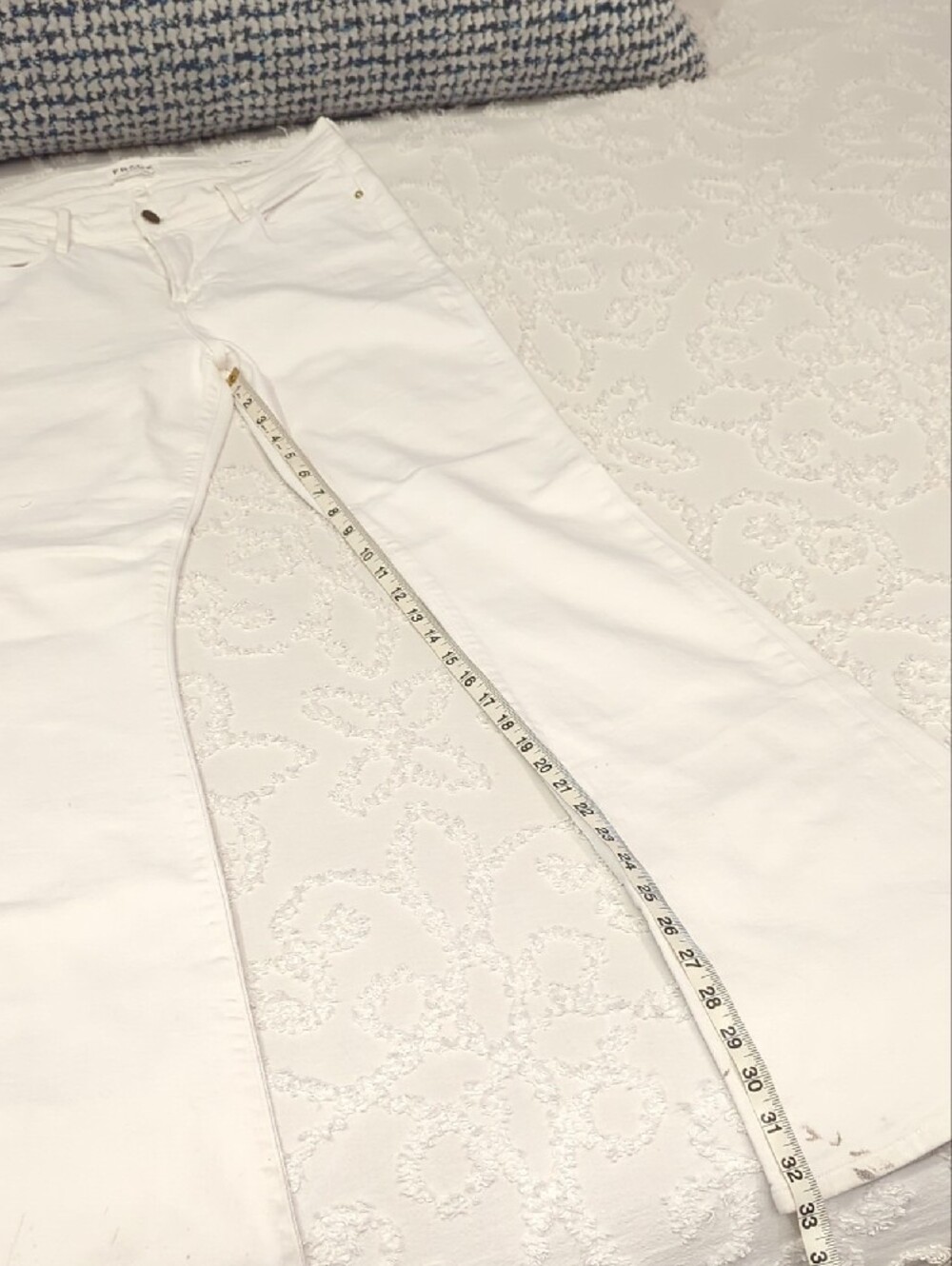 FRAME Denim White High-Rise Flare Jeans - Picture 6 of 10